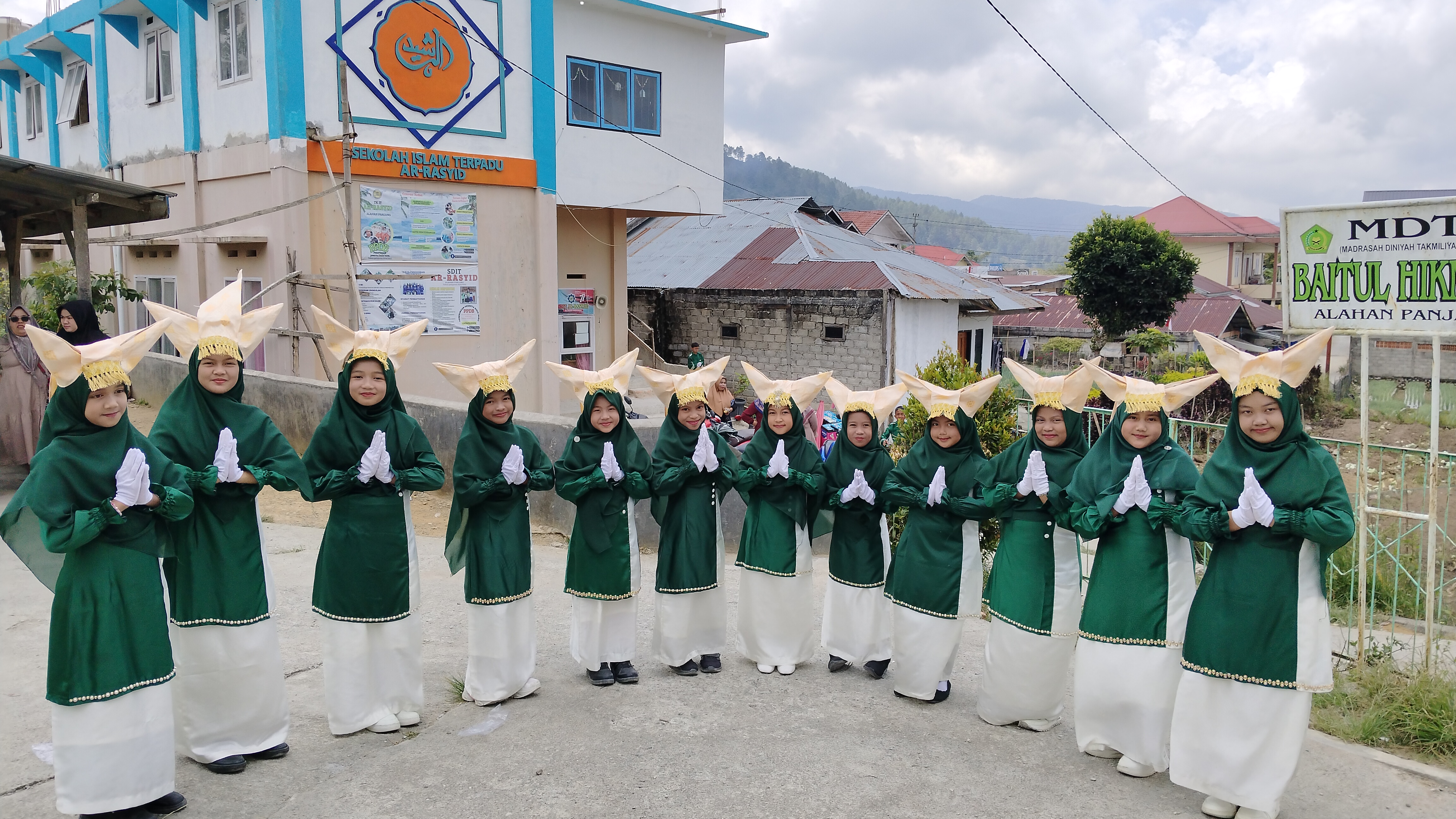 HUTRI KE 79